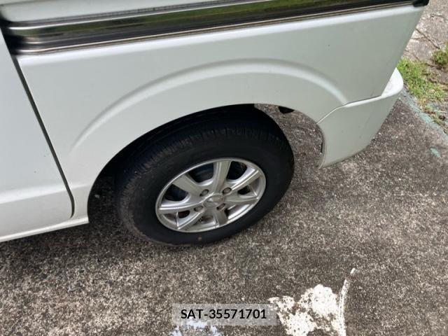 Suzuki EVERY 2017-03 7879776-7