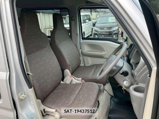 Suzuki EVERY 2024-02 7879771-11