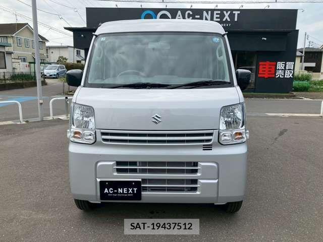 Suzuki EVERY 2024-02 7879771-15