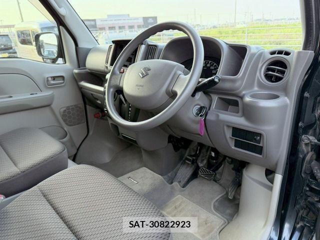Suzuki EVERY 2019-10 7963980-12
