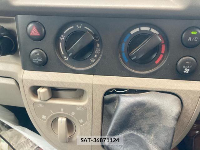 Suzuki EVERY 2010-07 7963983-17