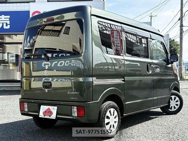 Suzuki EVERY 2022-08 7963977-2