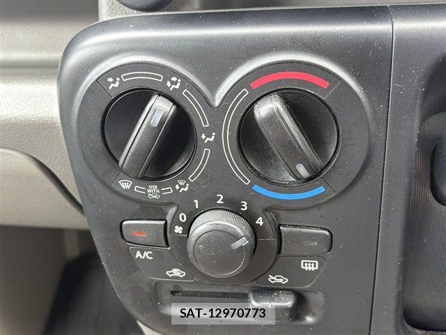 Suzuki EVERY 2021-03 8038571-23