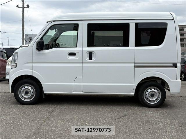 Suzuki EVERY 2021-03 8038571-4