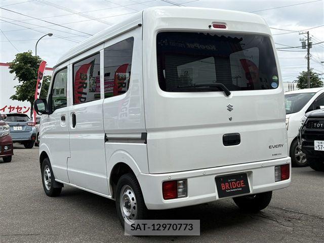 Suzuki EVERY 2021-03 8038571-6