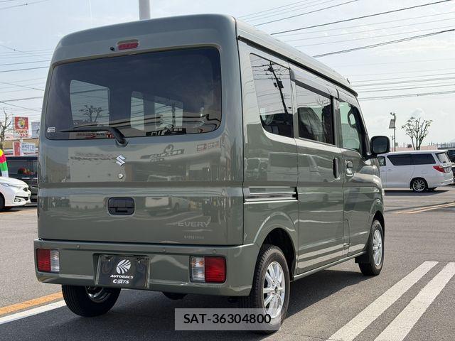 Suzuki EVERY 2025-11 8038568-2