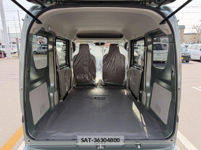 Suzuki EVERY 2025-11 8038568-8