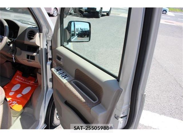 Suzuki EVERY 2011-09 8038576-12