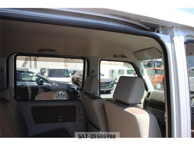Suzuki EVERY 2011-09 8038576-17