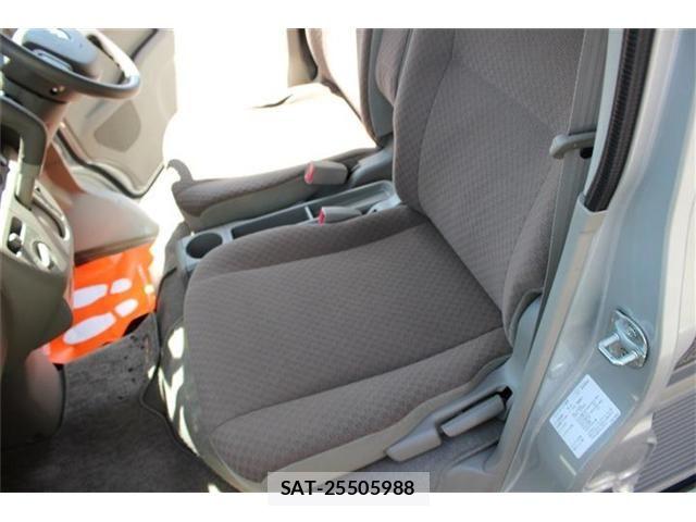Suzuki EVERY 2011-09 8038576-29