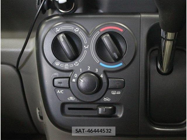 Suzuki EVERY 2024-08 8038566-12