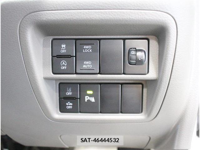 Suzuki EVERY 2024-08 8038566-18