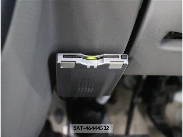 Suzuki EVERY 2024-08 8038566-21