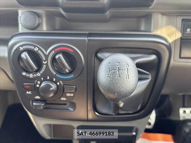 Suzuki EVERY 2021-07 8038567-5