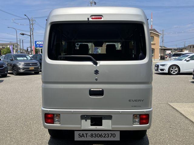 Suzuki EVERY 2023-07 8075790-6