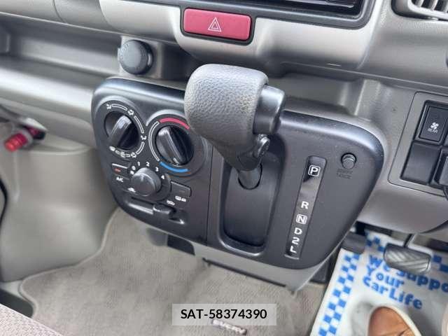 Suzuki EVERY 2020-07 8102135-13