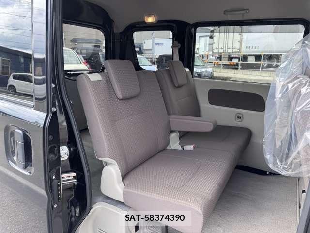 Suzuki EVERY 2020-07 8102135-21