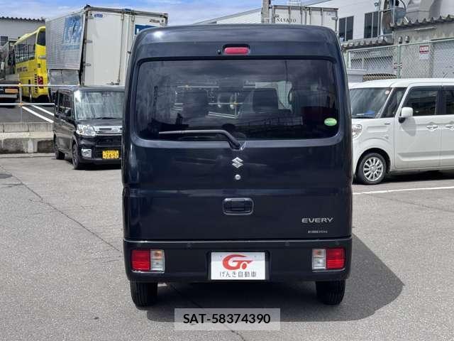 Suzuki EVERY 2020-07 8102135-3