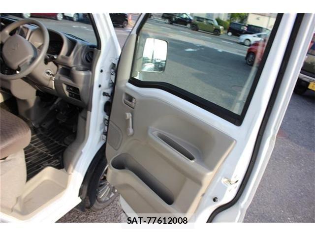 Suzuki EVERY 2019-08 8102136-14