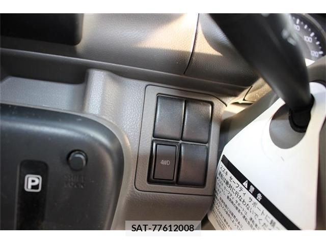 Suzuki EVERY 2019-08 8102136-19