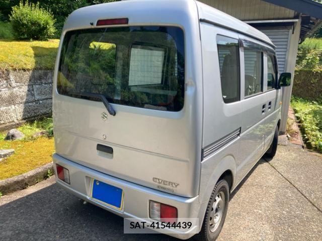 Suzuki EVERY 2014-09 8102140-1