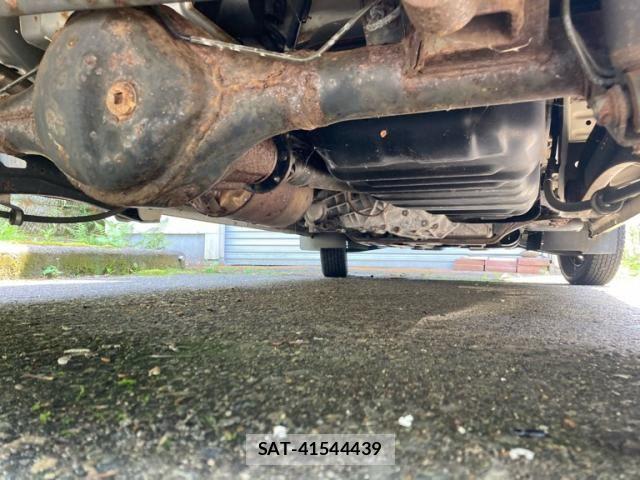 Suzuki EVERY 2014-09 8102140-4