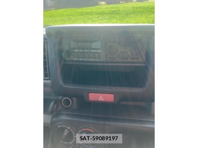 Suzuki EVERY 2015-06 8102139-15