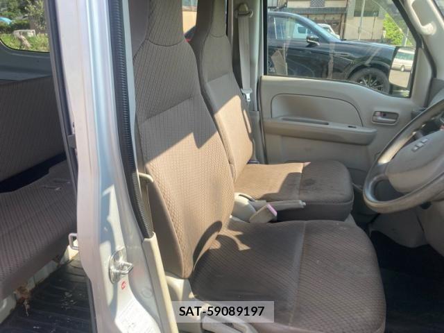 Suzuki EVERY 2015-06 8102139-8