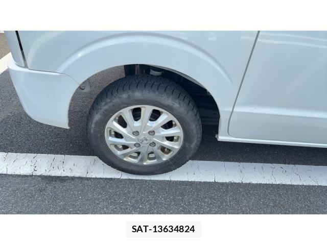 Suzuki EVERY 2018-06 8102138-17