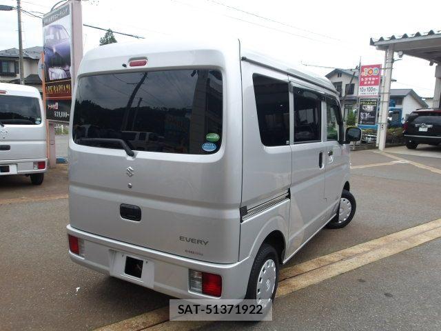 Suzuki EVERY 2021-02 8102137-2
