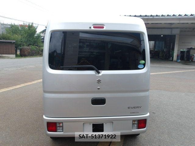 Suzuki EVERY 2021-02 8102137-3