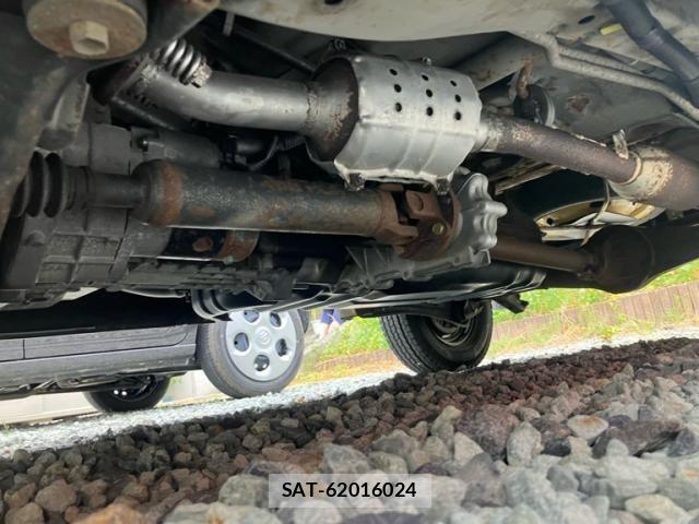 Suzuki EVERY 2005-04 8132558-9