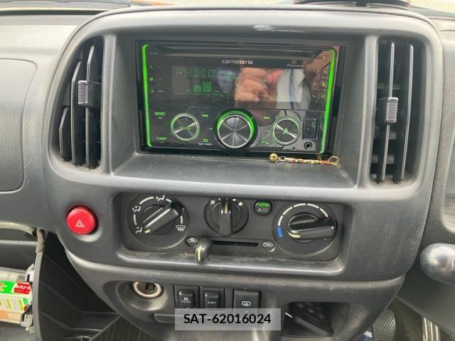 Suzuki EVERY 2005-04 8132558-21