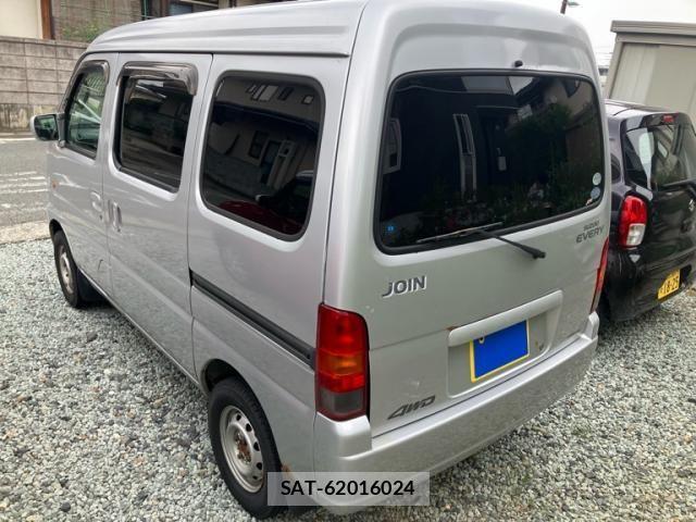 Suzuki EVERY 2005-04 8132558-3