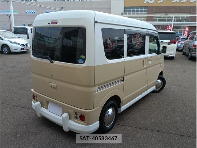 Suzuki EVERY 2019-12 8210489-1