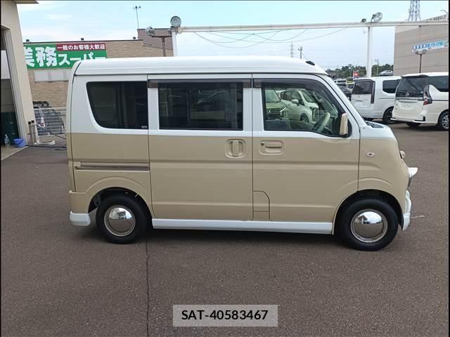 Suzuki EVERY 2019-12 8210489-3