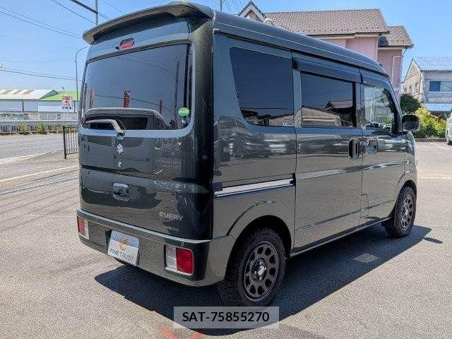 Suzuki EVERY 2020-09 8210487-18