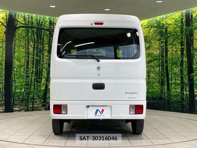 Suzuki EVERY 2021-03 8210488-13