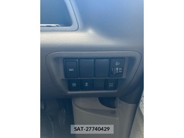 Suzuki EVERY 2016-06 8210491-18