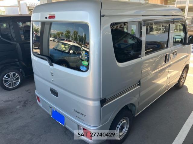 Suzuki EVERY 2016-06 8210491-2