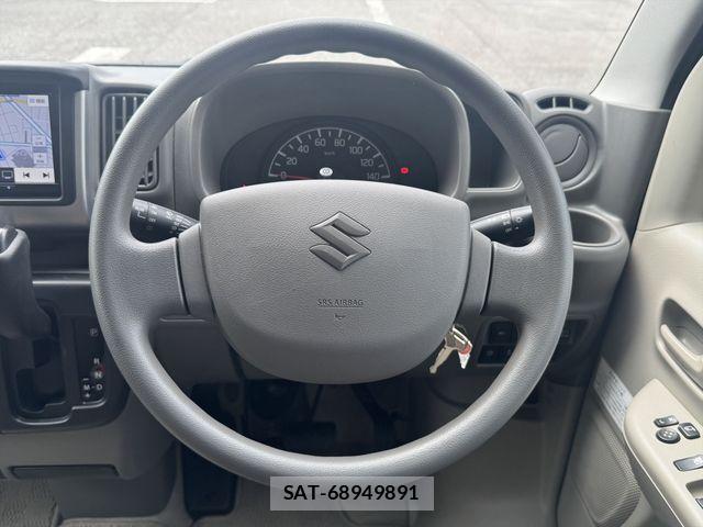 Suzuki EVERY 2018-09 8246860-12