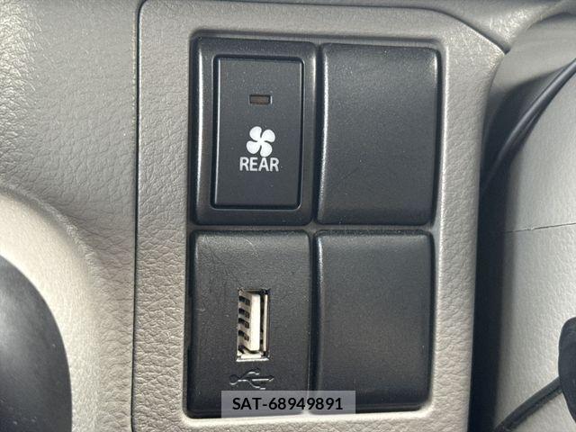 Suzuki EVERY 2018-09 8246860-27