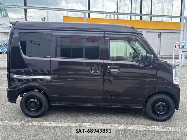 Suzuki EVERY 2018-09 8246860-3