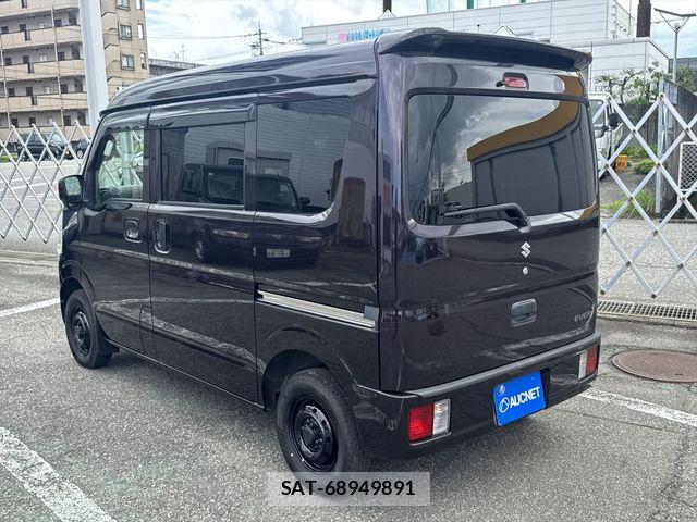 Suzuki EVERY 2018-09 8246860-6