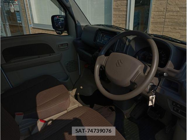 Suzuki EVERY 2019-07 8246859-1