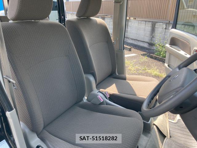 Suzuki EVERY 2017-04 8317444-14