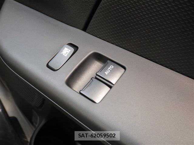 Suzuki EVERY 2026-07 8317438-9
