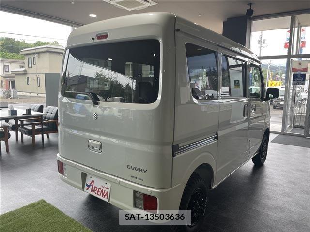 Suzuki EVERY 2026-01 8338070-6