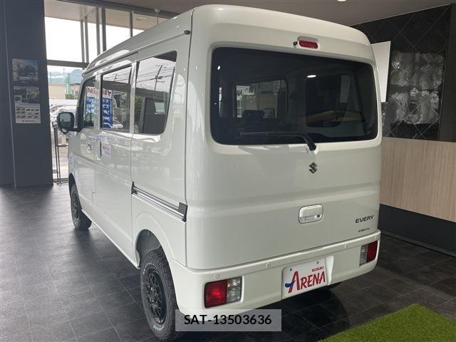 Suzuki EVERY 2026-01 8338070-8