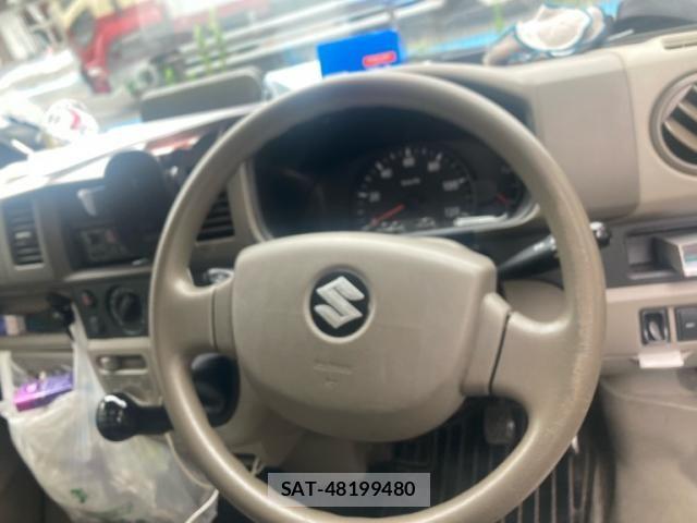 Suzuki EVERY 2013-10 8338074-13